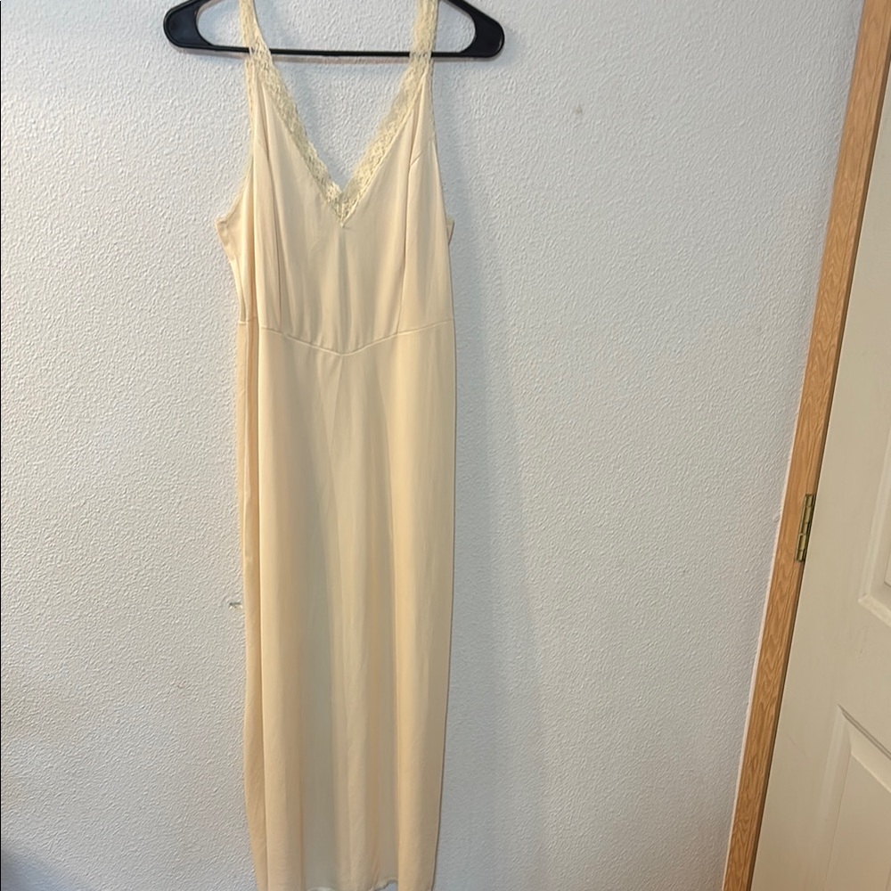 VTG Kayser Elegant Cream Slip Dress